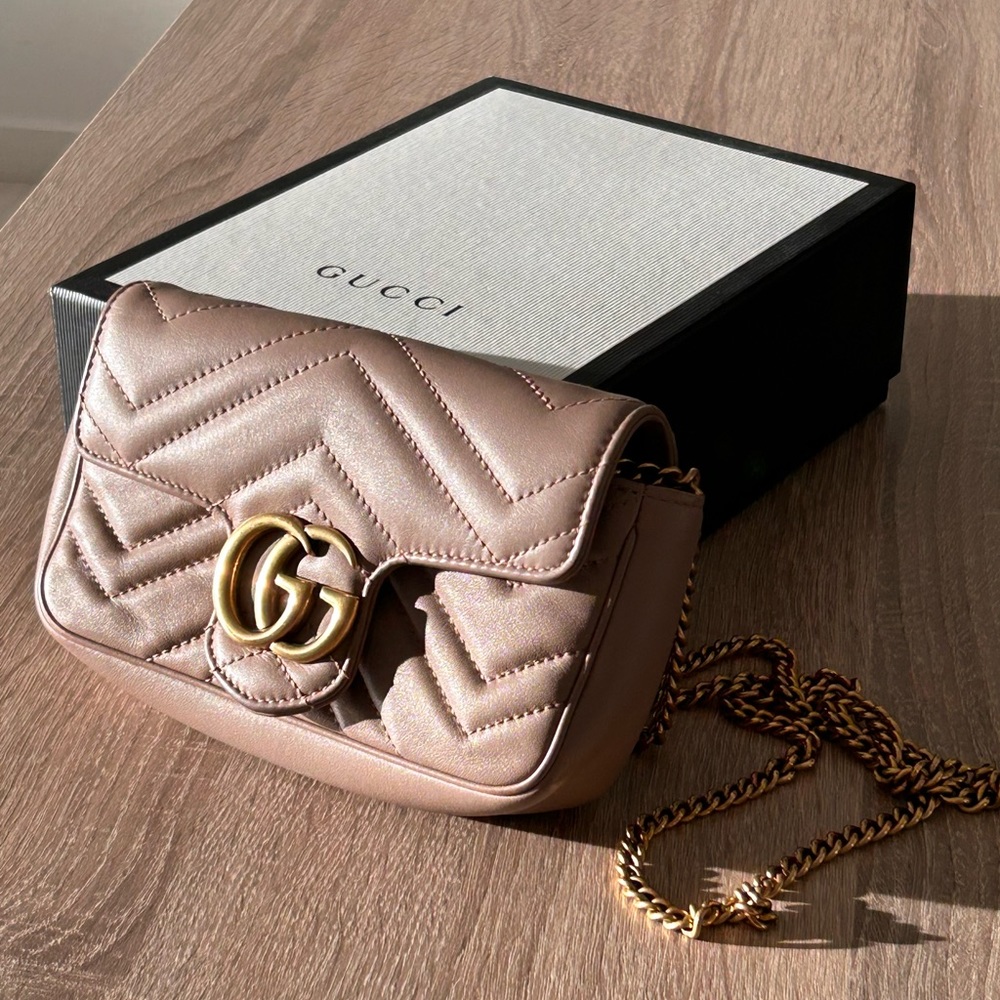 Gucci super mini bag
